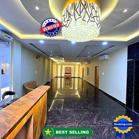 Hotel Vrinda Niddhivan ! Fully Ac, Prem Mandir At Walking Distance ! Just Near The Iskcon Temple Vrindāvan Eksteriør bilde