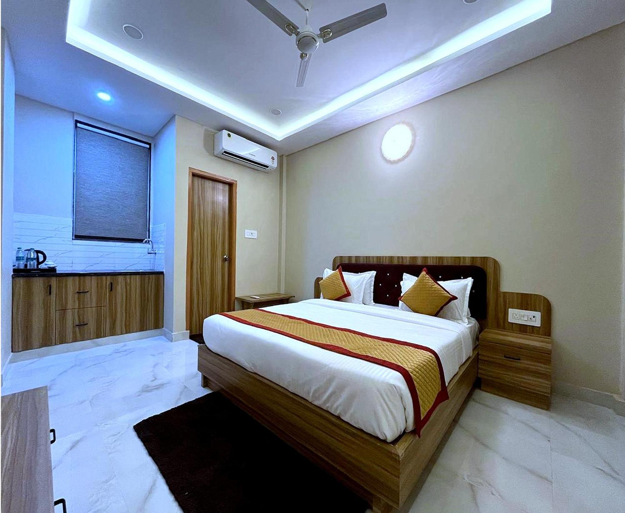 Hotel Vrinda Niddhivan ! Fully Ac, Prem Mandir At Walking Distance ! Just Near The Iskcon Temple Vrindāvan Eksteriør bilde